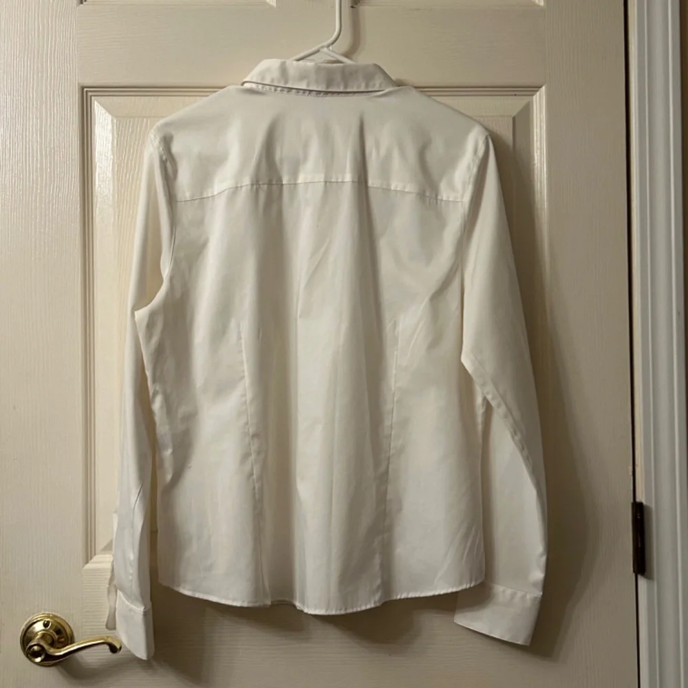 Foxcroft no-iron white button down shirt, size 12 - Picture 2 of 7